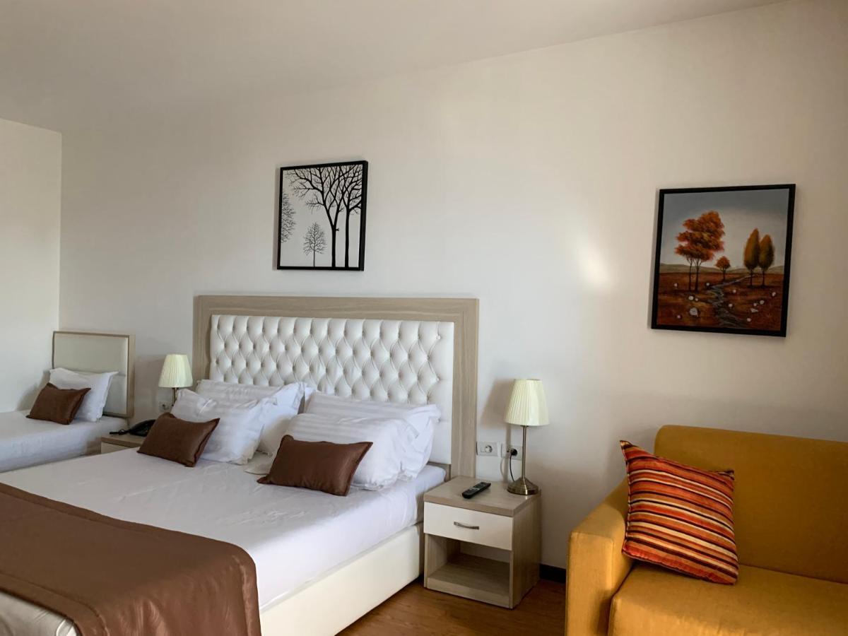 Hotel Bleart Škalngur Eksteriør billede